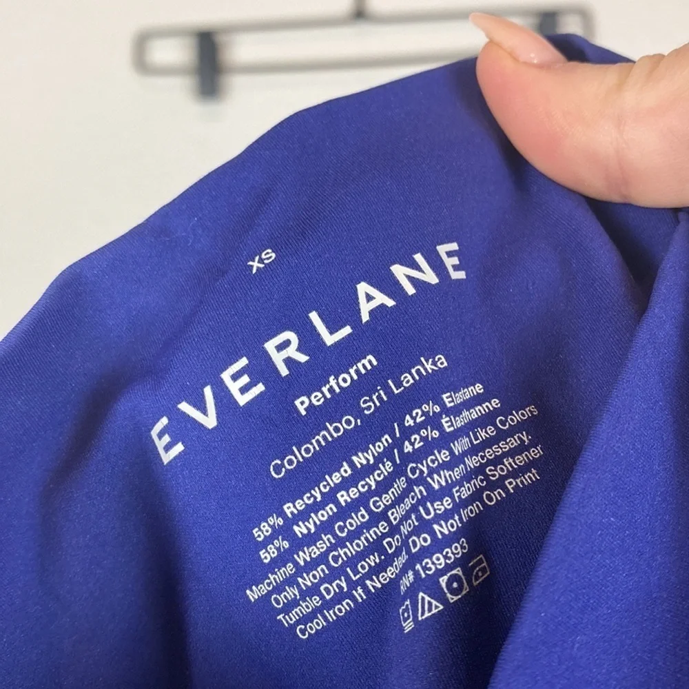 Everlane blue performance leggings